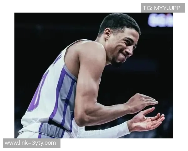 哈利伯顿强调控卫需具备比赛理解力与思考能力成为场上指挥官